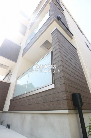 建物外観　シンプルで洗練されたデザインが毎日の暮らしに心地よさをプラス