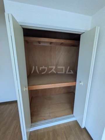 シュロス五月山Iの内装写真