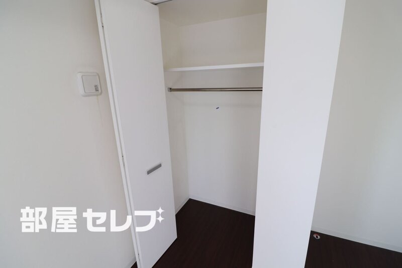 収納　８０２号室写真