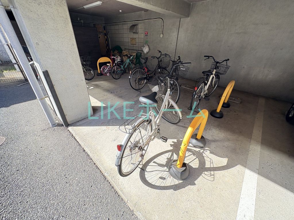 その他共有部分　駐車場