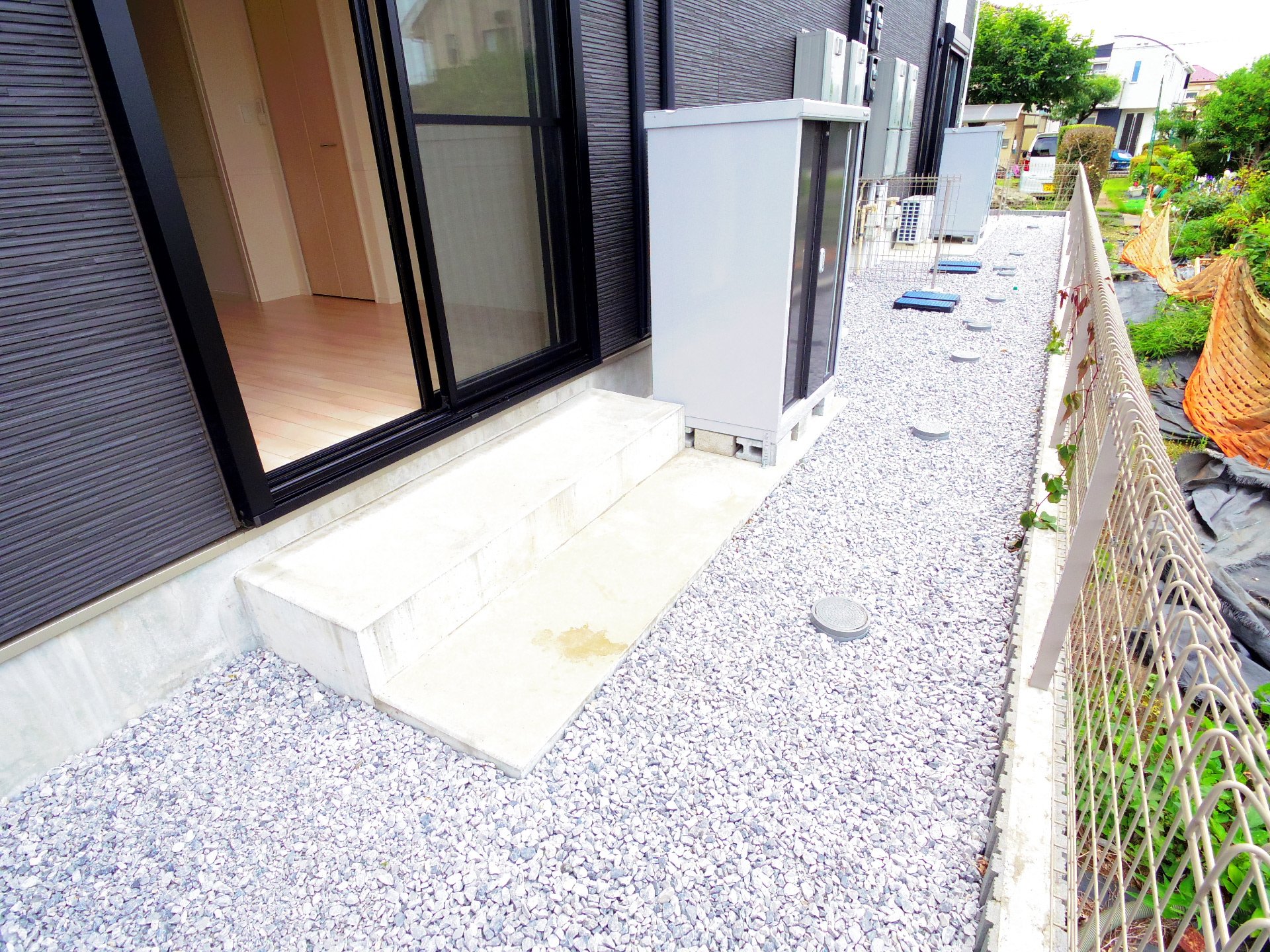 庭　※他号室写真です