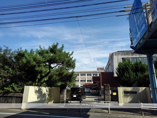 小学校　琴平町立榎井小学校（小学校）まで1500m