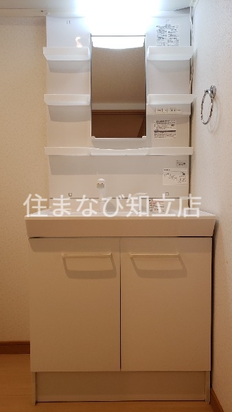 洗面設備　同型別部屋写真