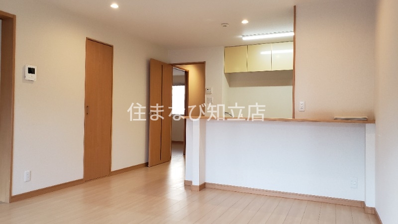 居室・リビング　同型別部屋写真
