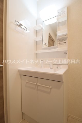 洗面設備　シャワー洗面台