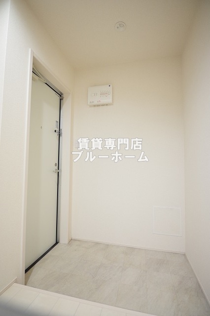 玄関　綺麗な玄関スペース！