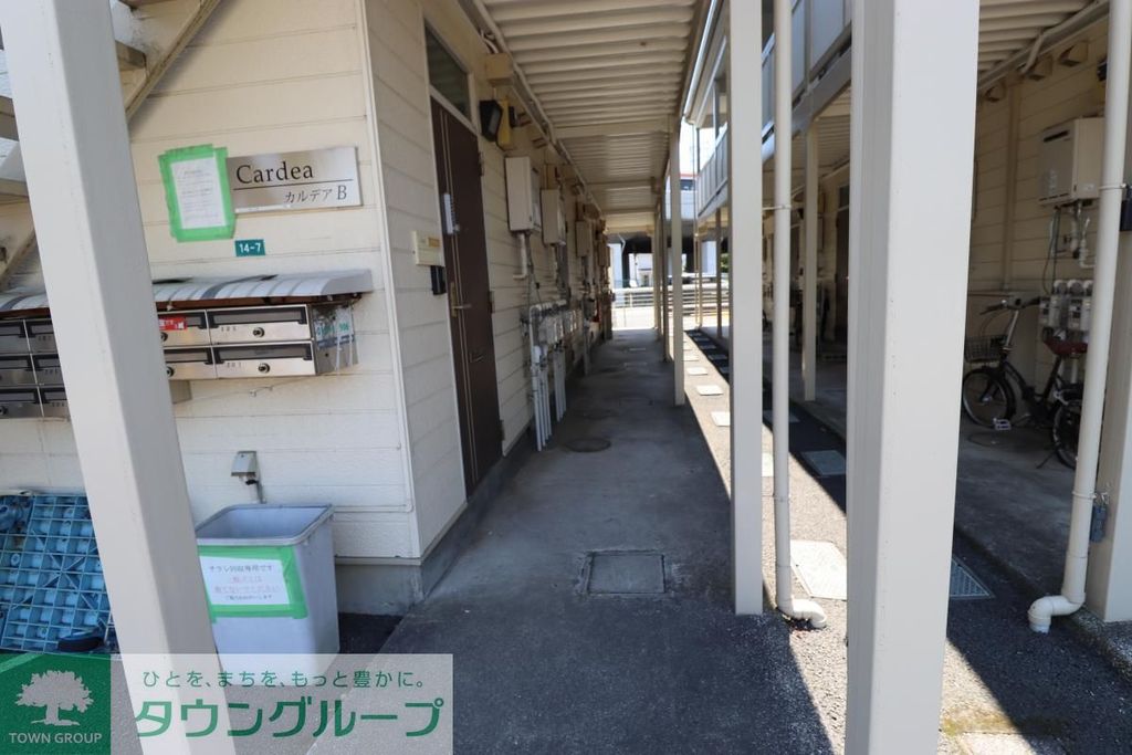 エントランス　エントランス