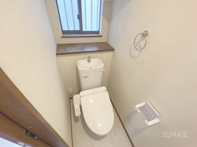 トイレ　トイレは洗浄便座付き！