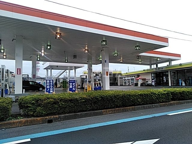 その他　ＥＮＥＯＳ Ｄｒ．Ｄｒｉｖｅセルフ泉が丘通り店（その他）まで486m