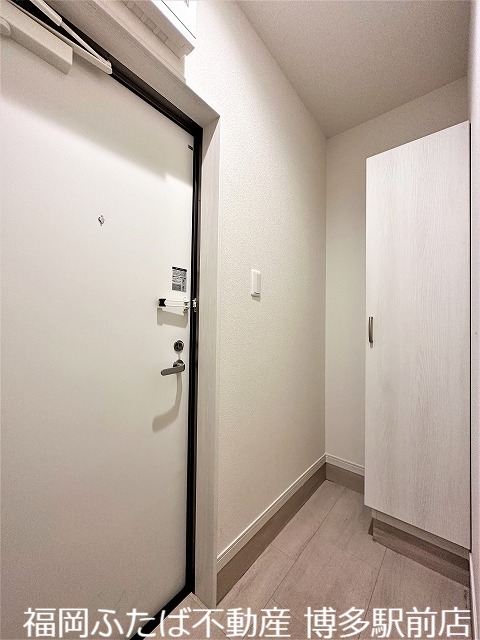 玄関　※同型シリーズ写真現況優先