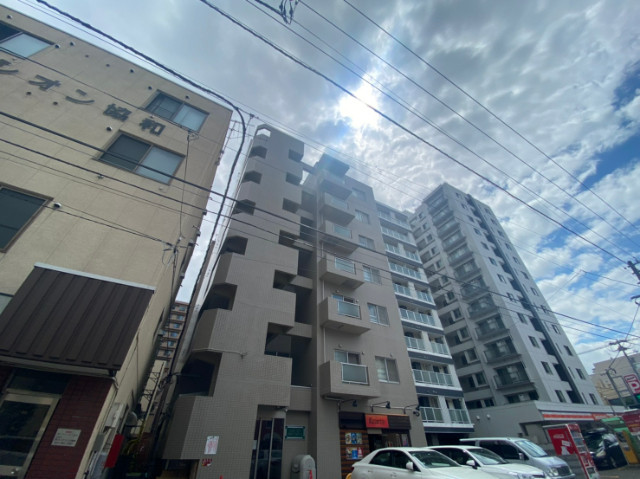 建物外観　札幌市北区北１３条西「アクロビュー北大前」