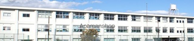 小学校　伊勢原市立伊勢原小学校（小学校）まで864m