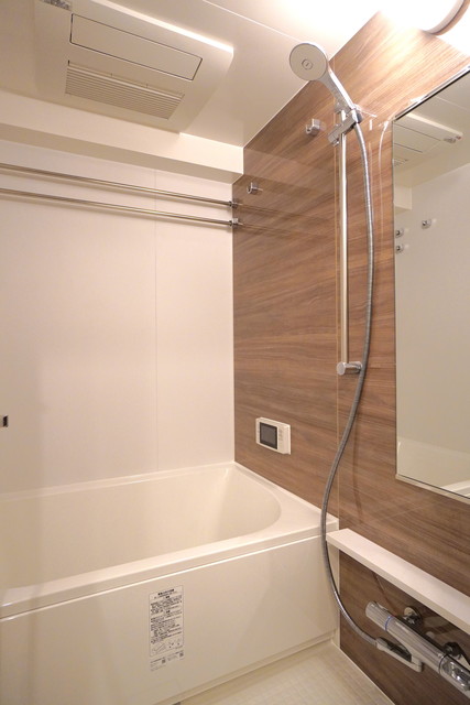 バス・シャワールーム　※写真は同タイプ住戸です。