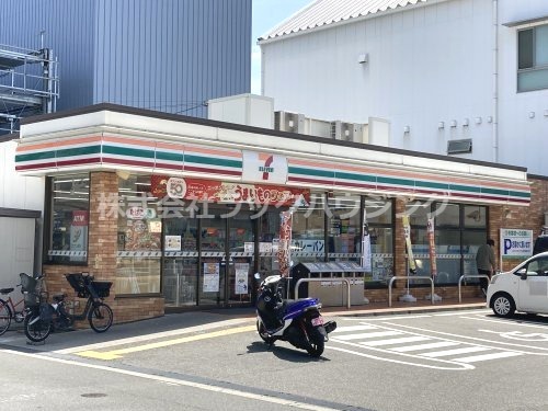コンビニ　セブンイレブン 大阪諏訪4丁目店（コンビニ）まで375m