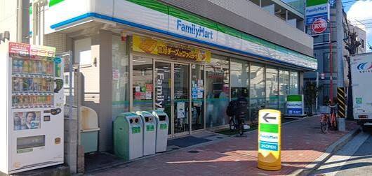 コンビニ　ファミリーマート平野二丁目店（コンビニ）まで222m