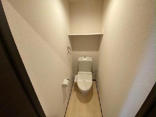 トイレ　温水便座付き