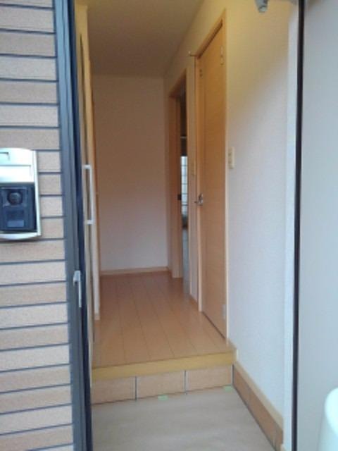 玄関　シューズボックス付きの玄関です。