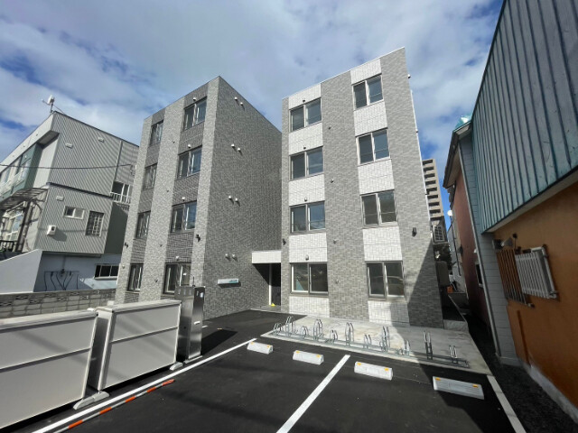 建物外観　札幌市豊平区美園４条「インフィニティ美園」