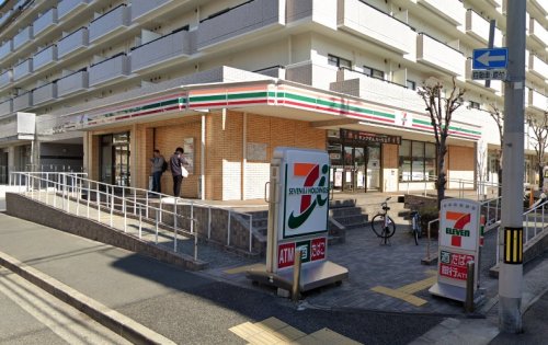 コンビニ　セブンイレブン 神戸本庄町1丁目店（コンビニ）まで63m