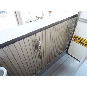 バルコニー　(同物件同タイプ部屋写真)