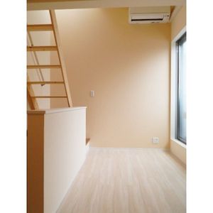 居室・リビング　メゾネットタイプ(同物件同タイプ部屋写真)