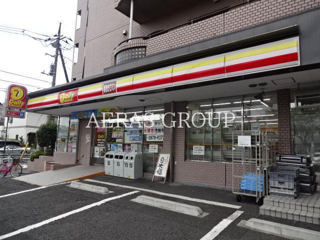 コンビニ　デイリーヤマザキ南葛西3丁目店（コンビニ）まで32m