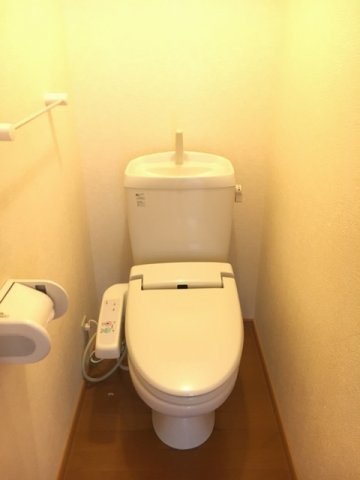 トイレ　シンプルで使いやすいトイレです