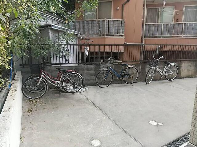その他　敷地内ごみ置き場