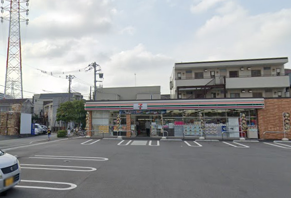 コンビニ　セブンイレブン（コンビニ）まで339m