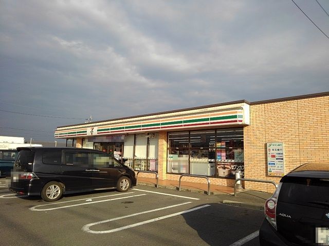 コンビニ　セブンイレブン生桑町店（コンビニ）まで1400m