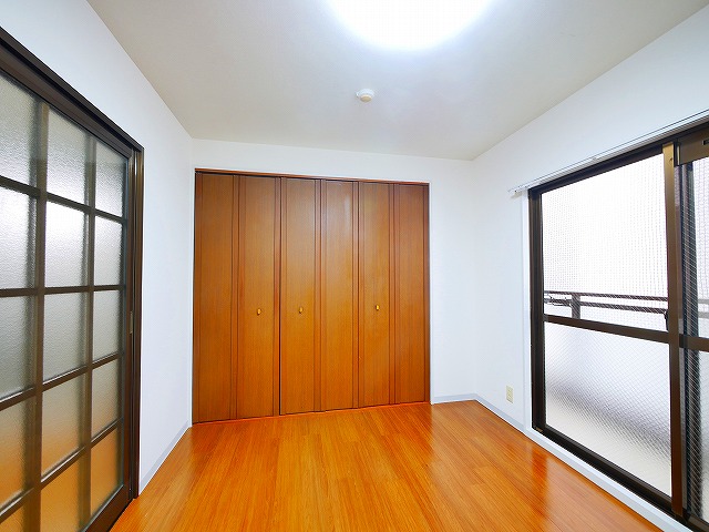 その他部屋・スペース　落ち着いて過ごせるお部屋なので、寝室にいかがでしょうか