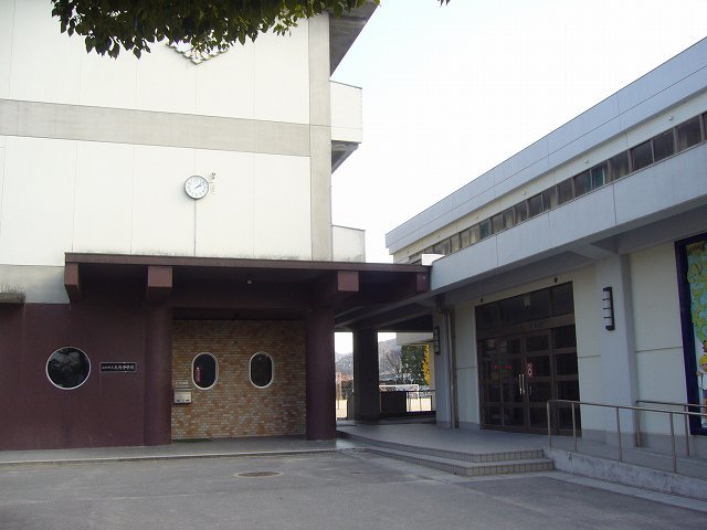 小学校　大内小学校（小学校）まで1900m