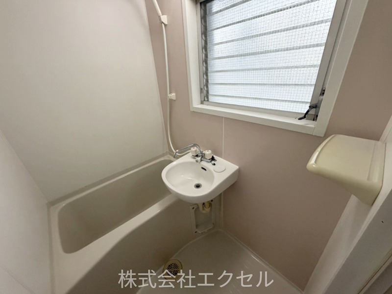 ＪＲ中央線 八王子駅 徒歩10分 3階建 築43年の内装写真