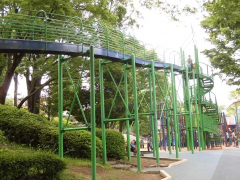 公園　秦野中央こども公園（公園）まで1008m