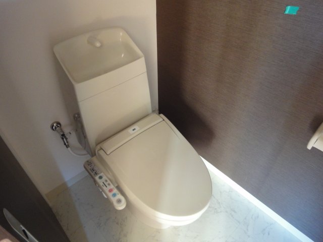 トイレ　シャワー付トイレ