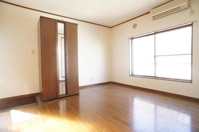 居室・リビング　お風呂付の２万台のお部屋です♪