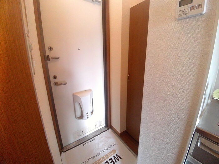 玄関　同等タイプのイメージ画像です。