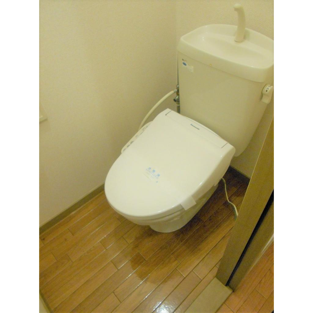 トイレ　コンパクトで使いやすいトイレです