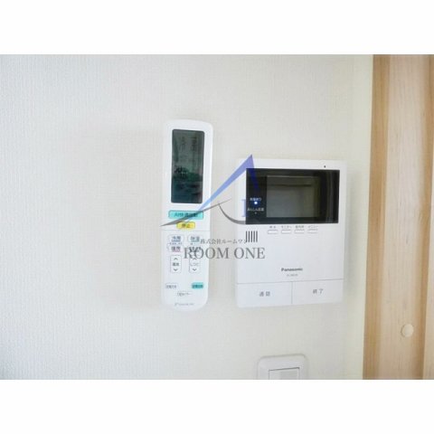 セキュリティ　モニター付きインターホンです。