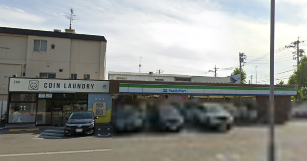 コンビニ　ファミリーマート 中川舟戸店（コンビニ）まで636m
