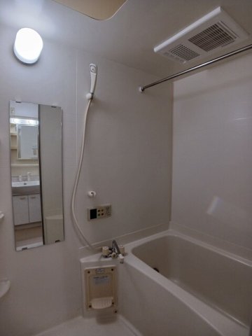 バス・シャワールーム　日々の暮らしに欠かせないお風呂です