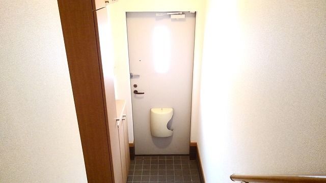 アーバンヴィレッジIIの玄関写真