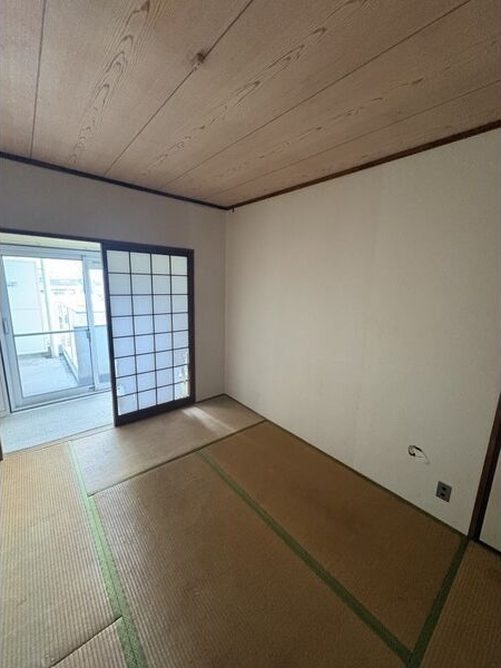 ＪＲ福知山線 塚口駅 徒歩20分 5階建 築51年の内装写真