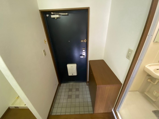 玄関　※別部屋の写真です
