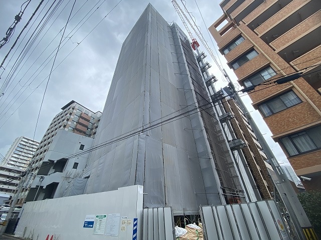 建物外観　建設中