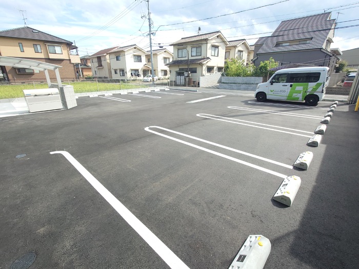 駐車場　エントランス前駐車場