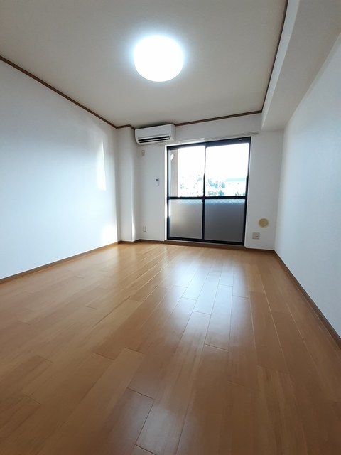 南海本線 箱作駅 徒歩4分 2階建 築24年の居間写真
