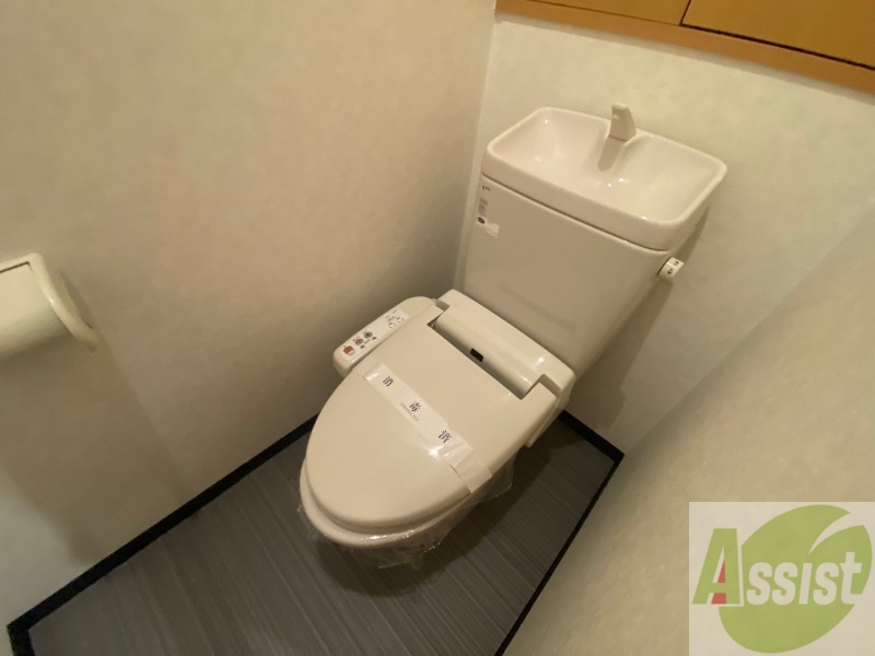トイレ　ウォシュレット機能がついたトイレ。安心して使用できますね。