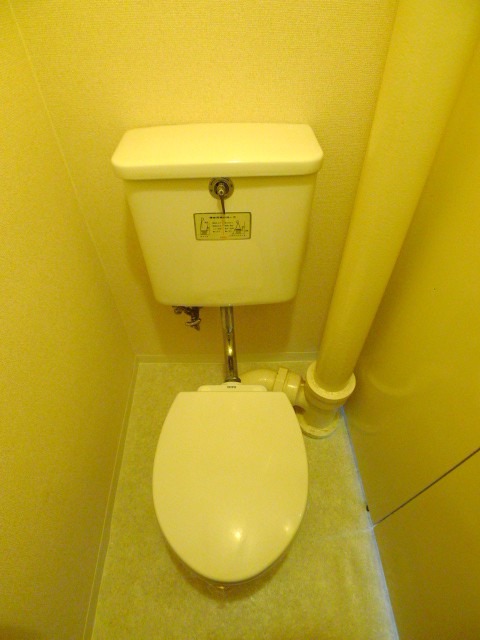 地下鉄鶴舞線 浅間町駅 徒歩3分 9階建 築50年のトイレ写真