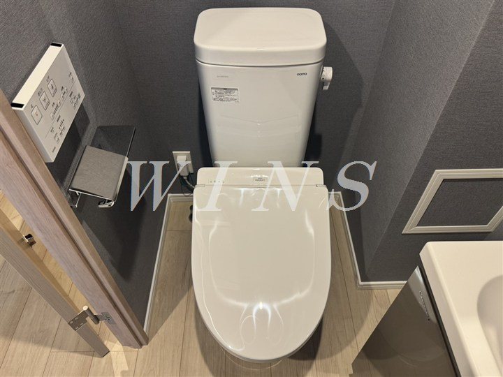 小田急線 向ケ丘遊園駅 徒歩3分 10階建 築1年のトイレ写真